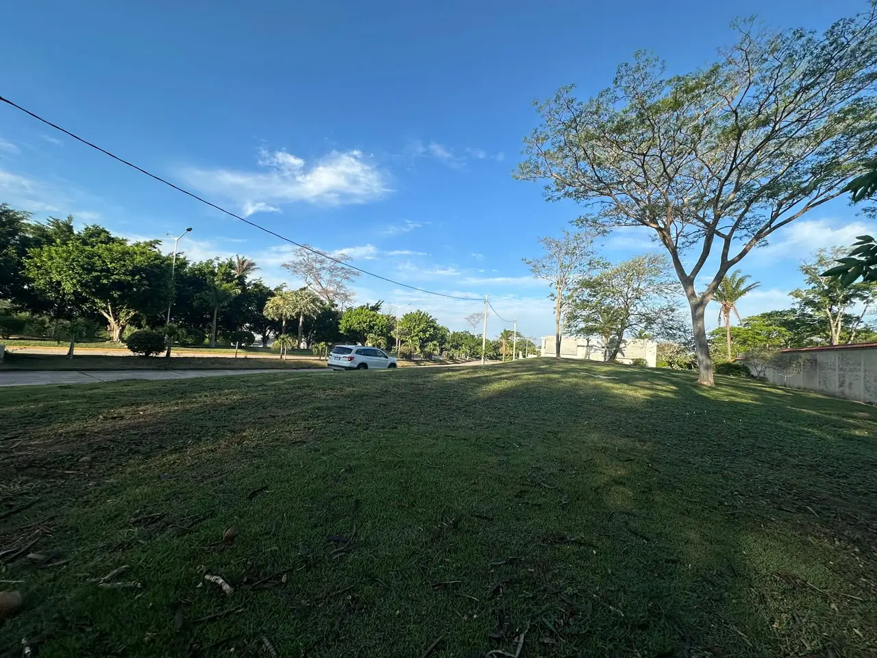 Foto 7 de Terreno en Venta en Urubo Golf