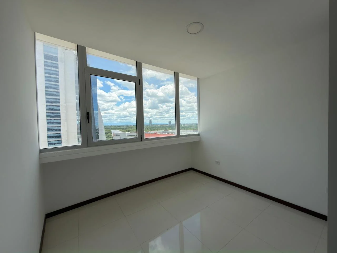Foto 7 de Dpto en venta edificio Platinum en Equipetrol