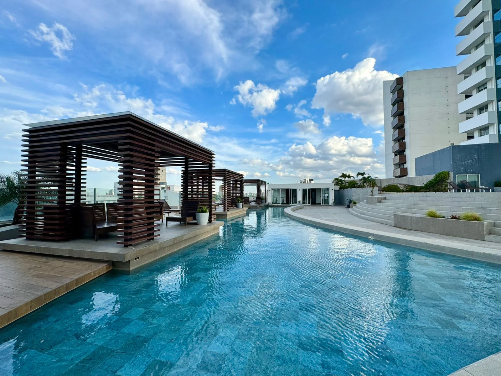Foto 9 de Dpto en venta edificio Platinum en Equipetrol